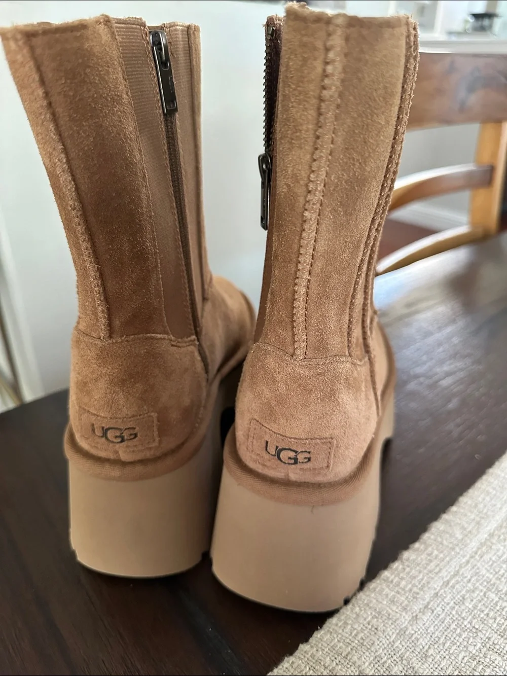 UGG Women's Suede Platform Ankle Boots - Chestnut